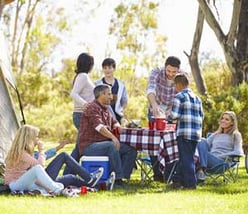 2-families-camping
