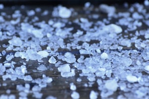 Types of sidewalk salt