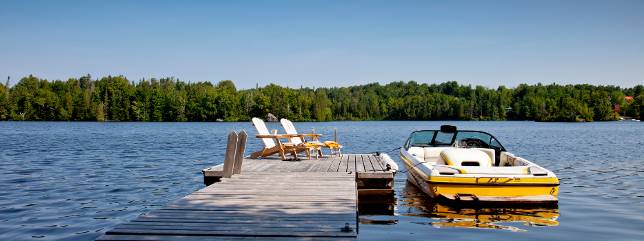 Boating safety & insurance essentials for a stress-free summer on the water blog image