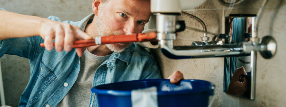 Protect your home from water damage with monitoring and detection systems blog image