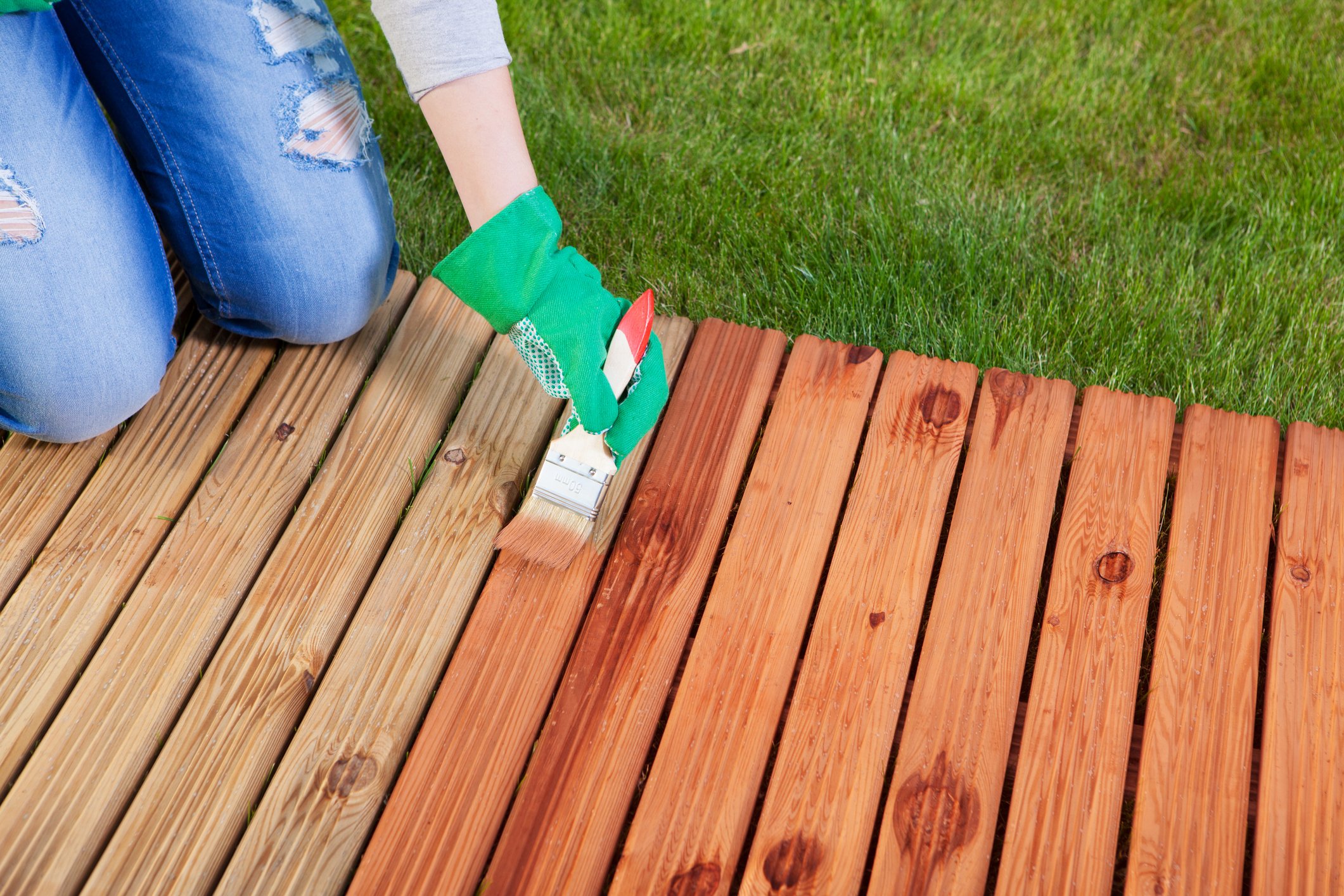 Deck Staining Brentwood